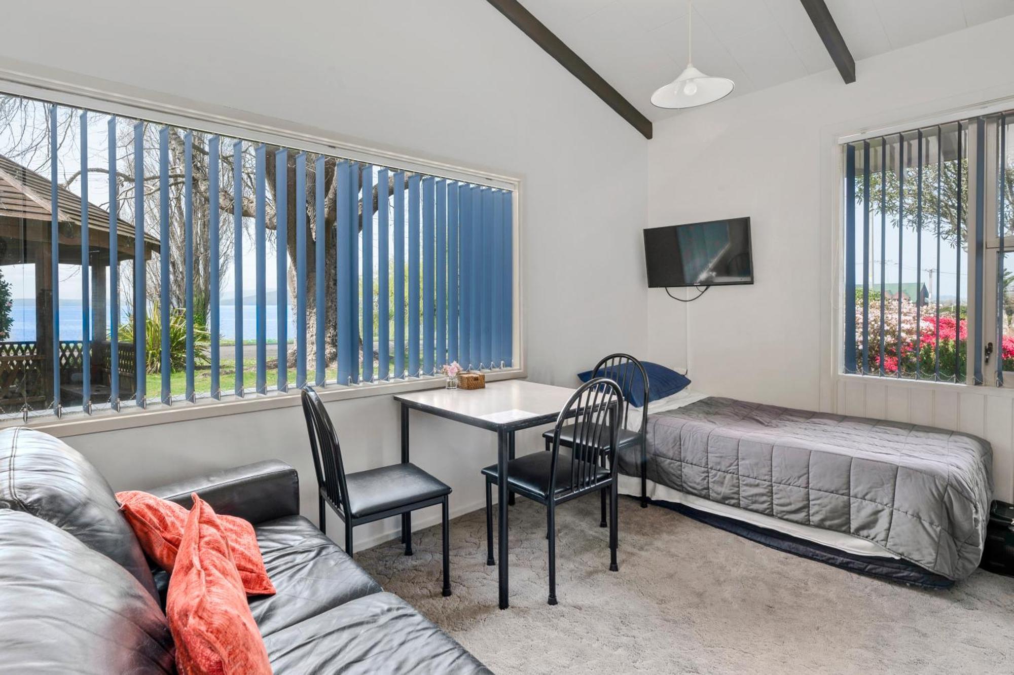 Jack & Di'S Lakefront Motel Rotorua Exteriér fotografie